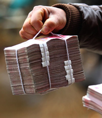 推迟发年终奖是留人不留心