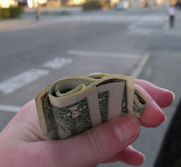 劳动法专家教你怎么拿年终奖