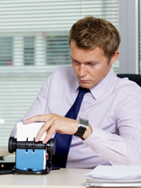 前列腺炎怎么引起的