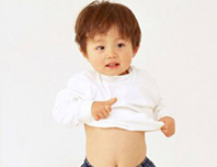 疝气引起孩子哭闹的解决方法